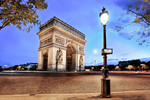 Rond point de l'Arc de Triomphe à Paris